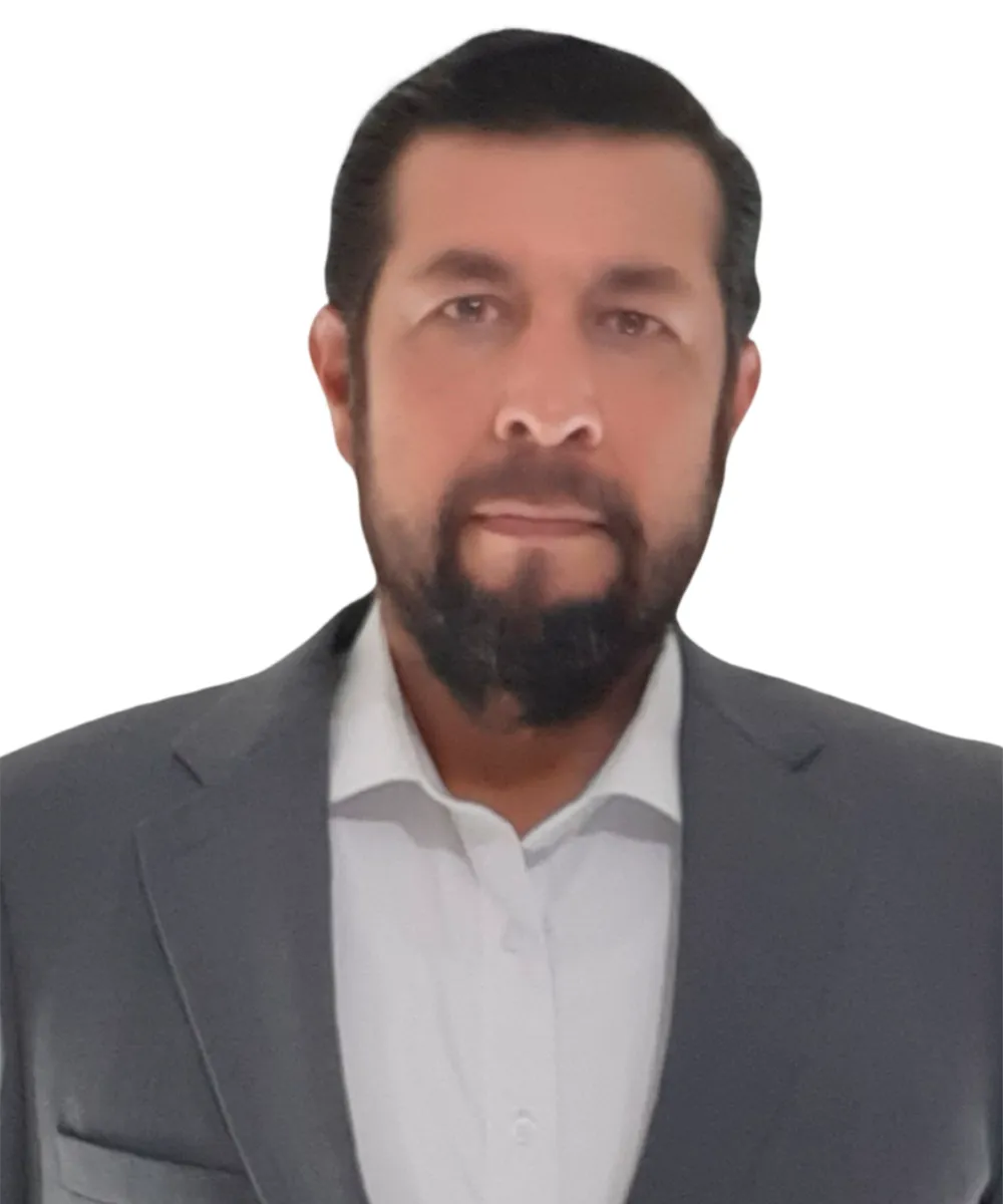 Enrique Luna 8